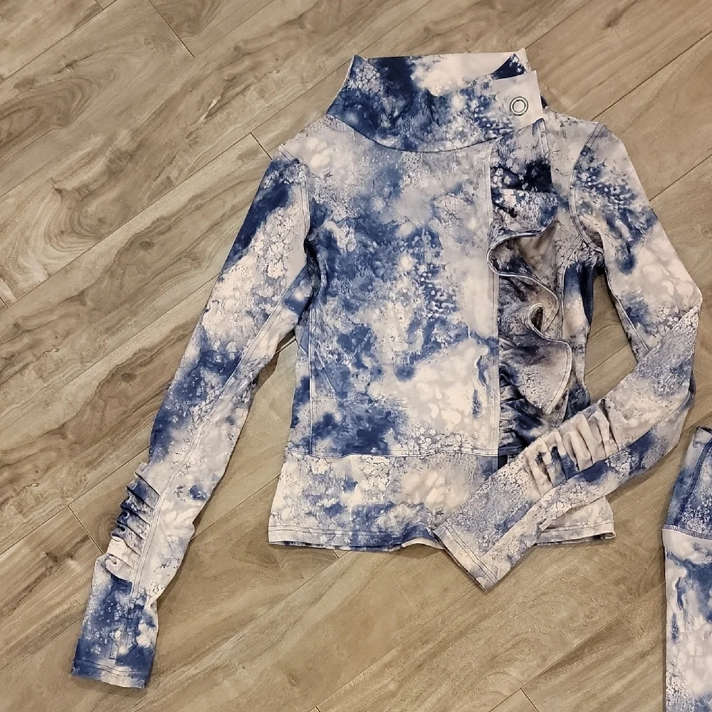 Blue and White Tie-Dye Women's Pants and Jacket Set - Picture 3 of 9